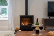 The fabulous wood-burner makes a stay here perfect through the changing seasons.