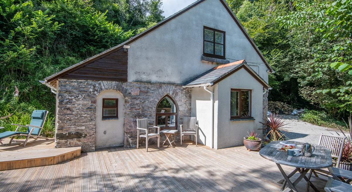 Western Torrs Cottage is a holiday dream come true.