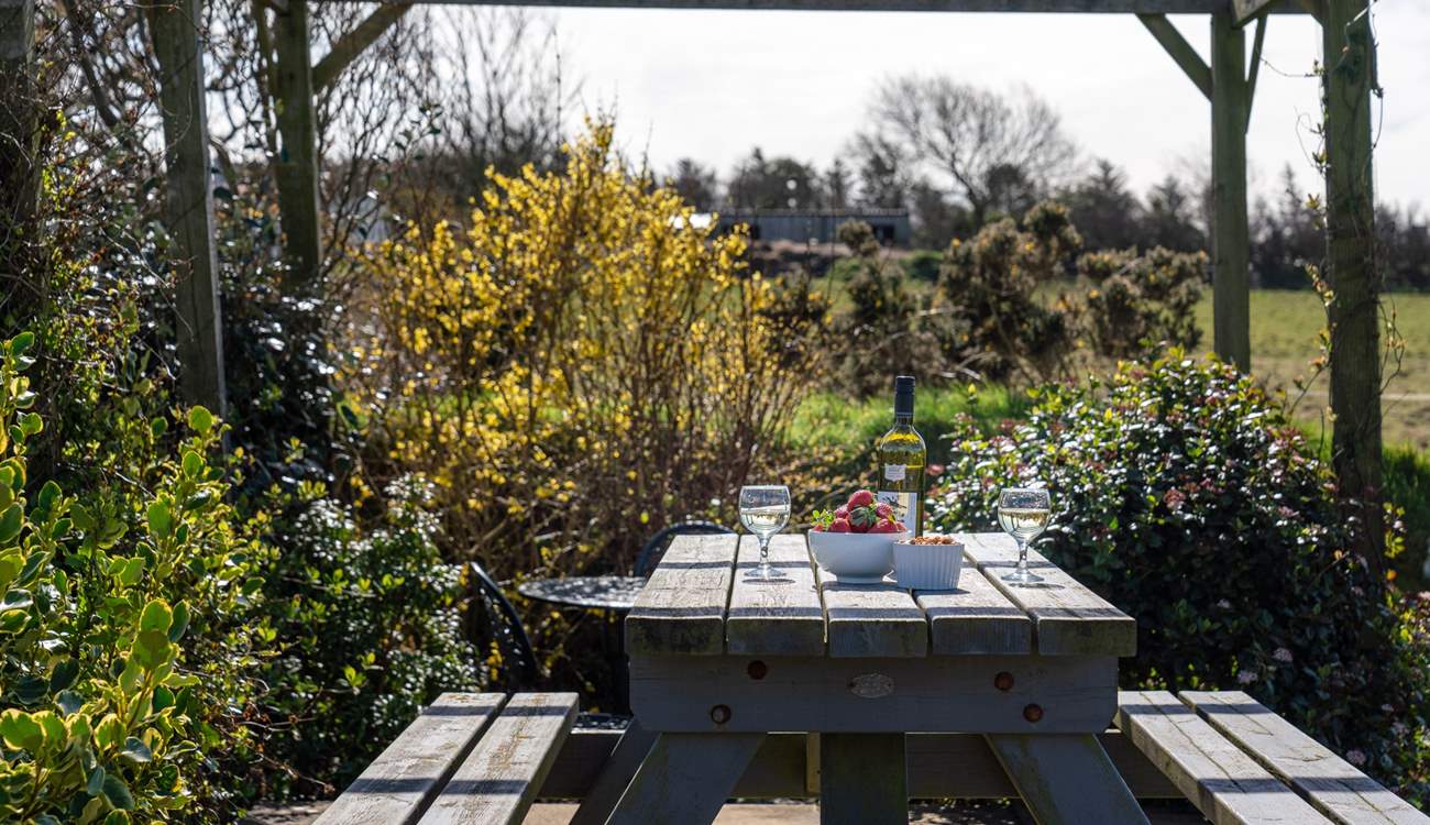 Listen to the sweet melody of  birdsong from under the pergola, marvelling at the spellbinding sea views.