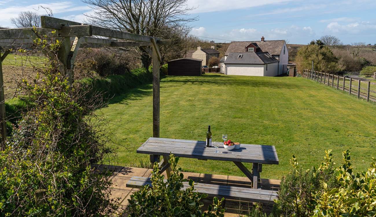 Escape to the top of the garden and soak up the symphony of coastal and rural views. 