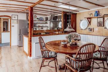 Dinner around the captain's table.