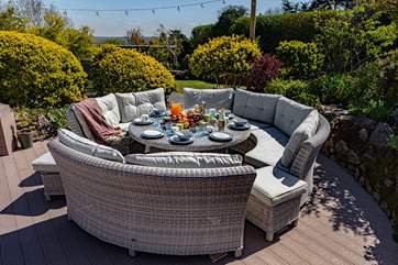 Breakfast in the sun whilst the children enjoy the hot tub! You really could enjoy this garden every day of the holiday after a walk down to the beach.