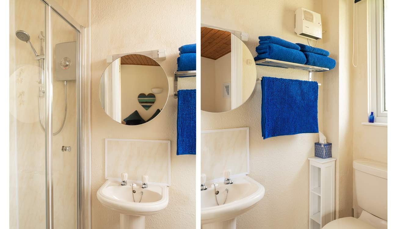 The main bedroom has a en suite shower-room.