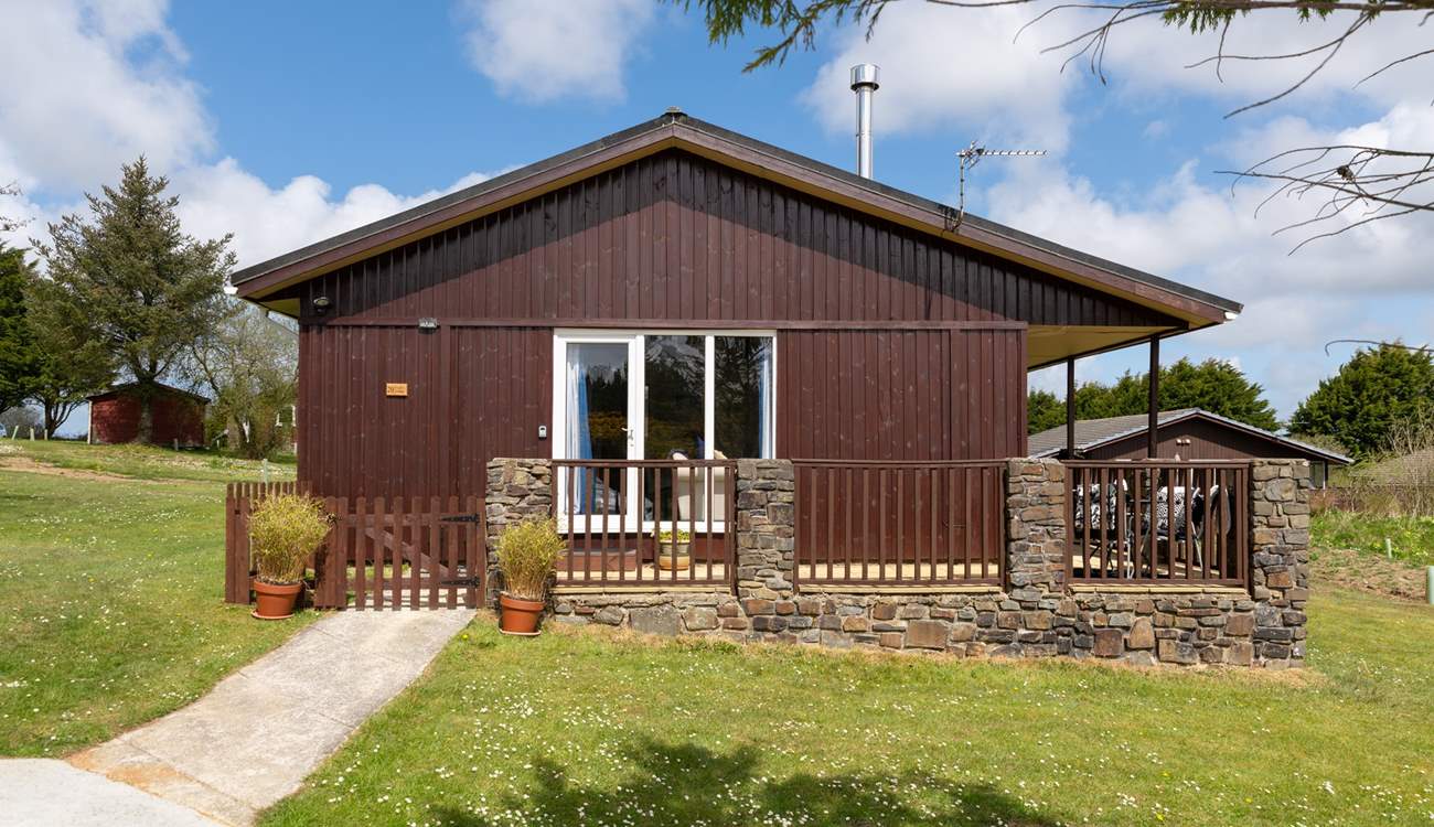 Take care stepping up and into Nudli's Lodge. 