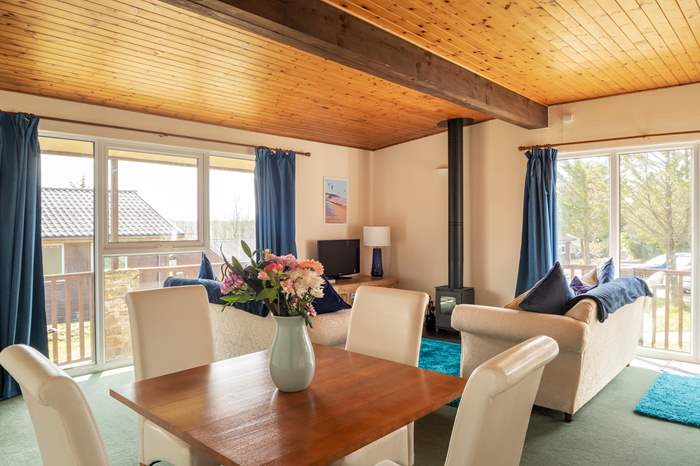 Nudli's Lodge is a 2 bedroom, dog friendly holiday cottage near Clovelly, North Devon.