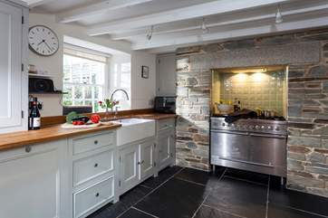 The kitchen is very well-equipped.