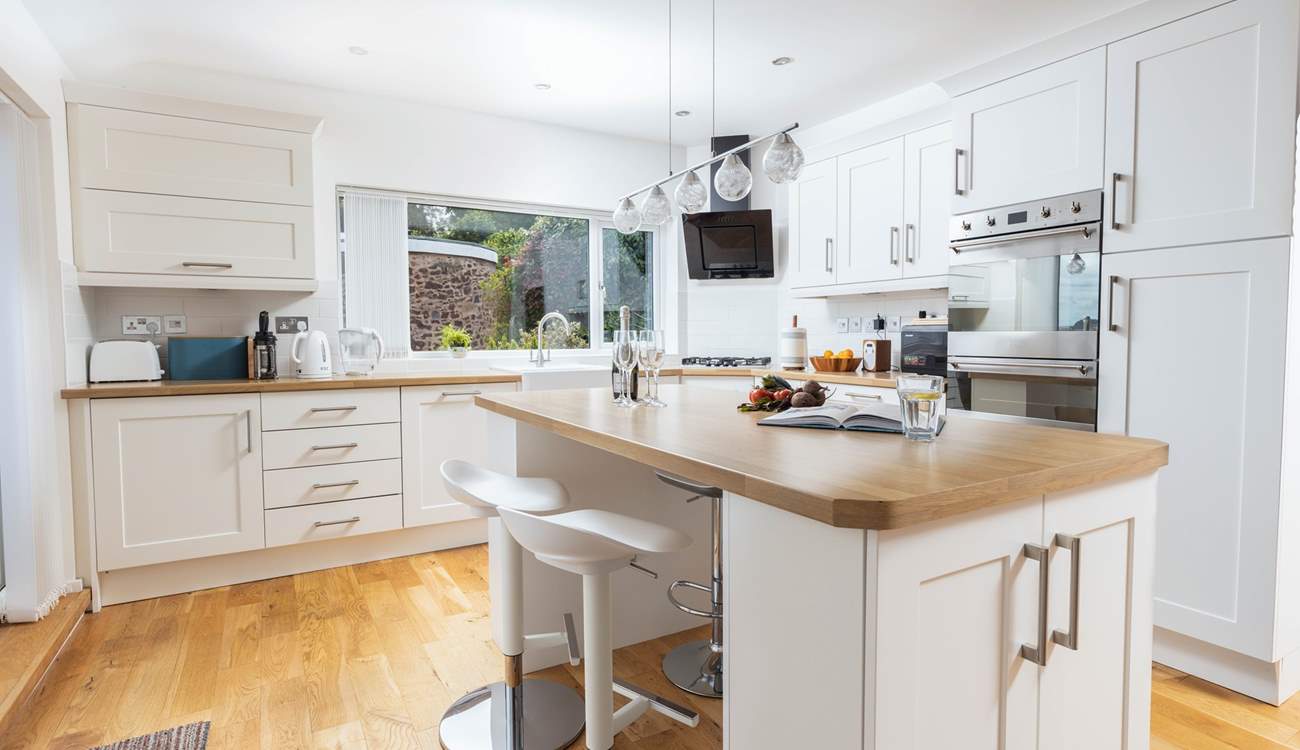 The kitchen has everything you need for a holiday feast.