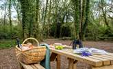 Head off along the woodland walk and stop off along the way for a picnic. - Thumbnail Image