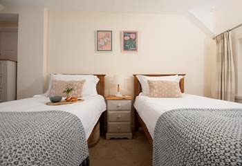 Such a pretty room.