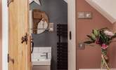 Door through to the en suite. - Thumbnail Image