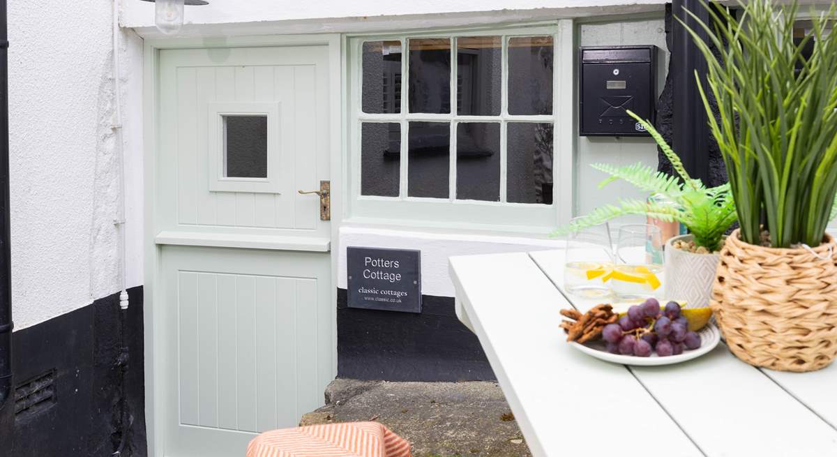 DIne alfresco in the cute courtyard.