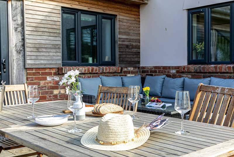 Walnut Barn has outdoor seating both front and back so you can change your garden view and sit in the sun all day long.
