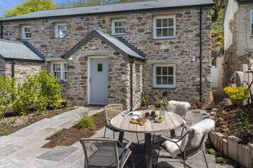 Welcome to pretty as a picture Rosemary Cottage.