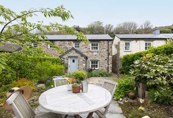 Rosemary Cottage has a pretty front garden. 
