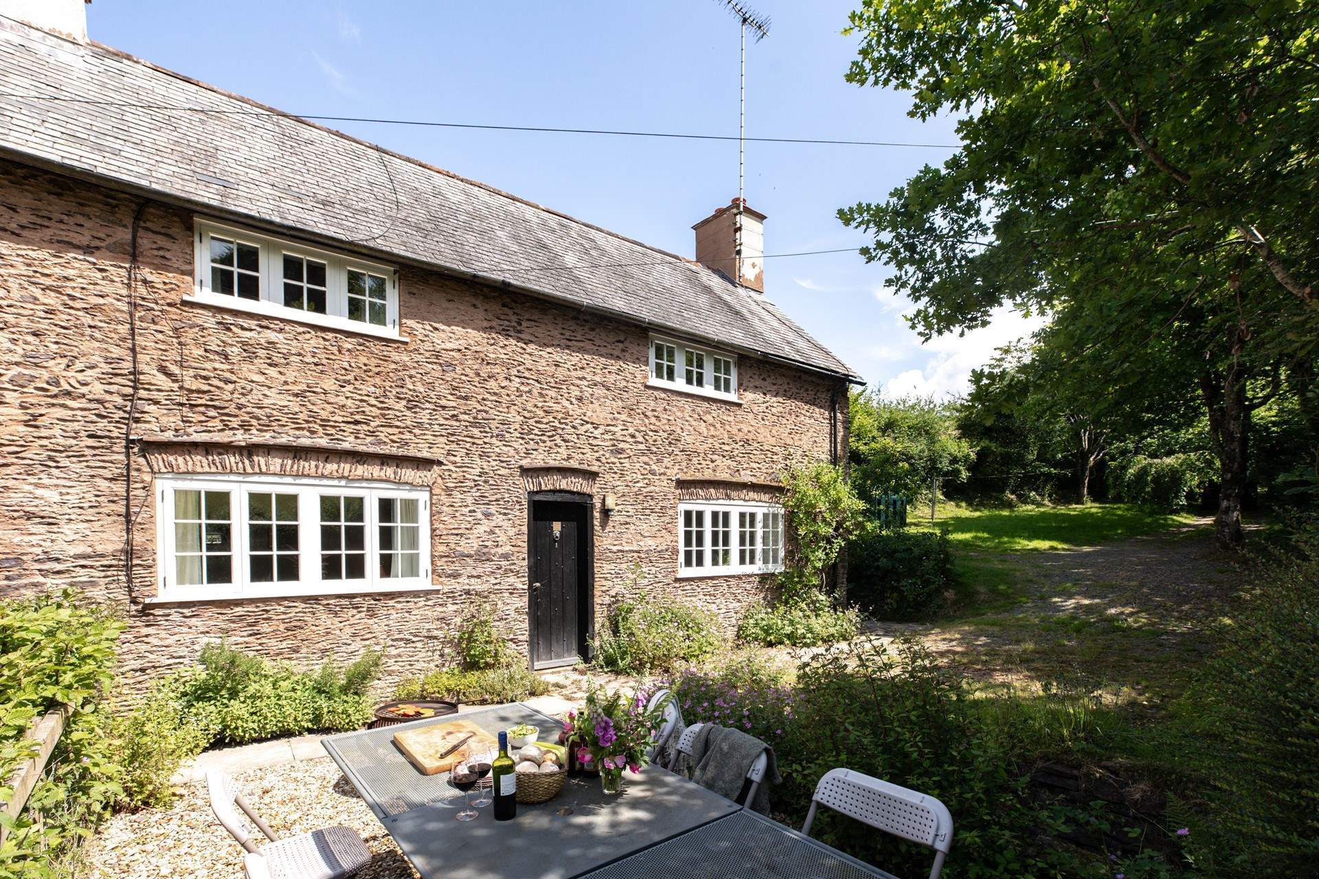 Welcome to a slice of Exmoor bliss at Frogwell Cottage.