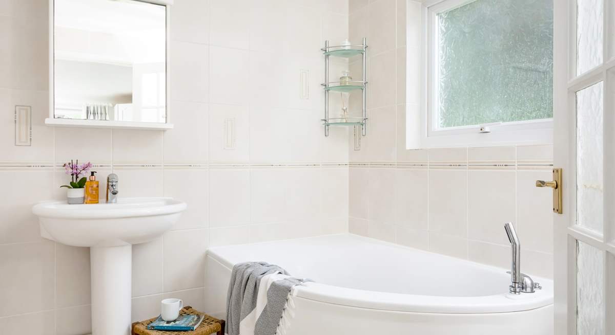 The main en suite bathroom - soak away after a day on the beach.