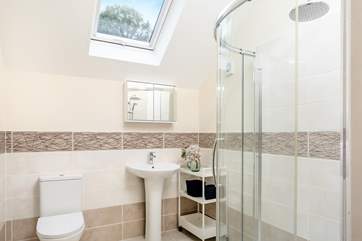 The generous shower-room in the annexe.
