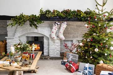 Cosy up in front of the fire, this is the perfect getaway for a festive holiday.