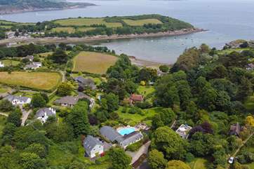 Marnylunn has the most wonderful location on the tranquil Cornish coast.
