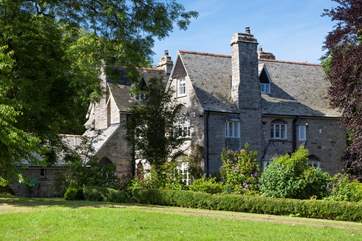 Penmellyn House is ready to welcome you on holiday.
