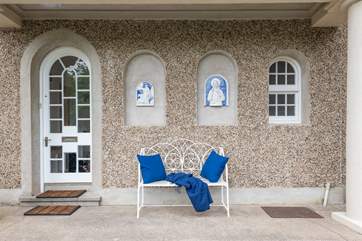 The Old Presbytery looks forward to welcoming you on holiday.