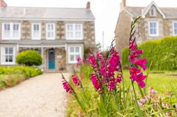Semi-detached Chyvean has ample parking.