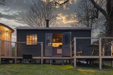 Welcome to dreamy La Cabine Francaise.