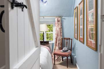 Beautiful colours in bedroom 1.