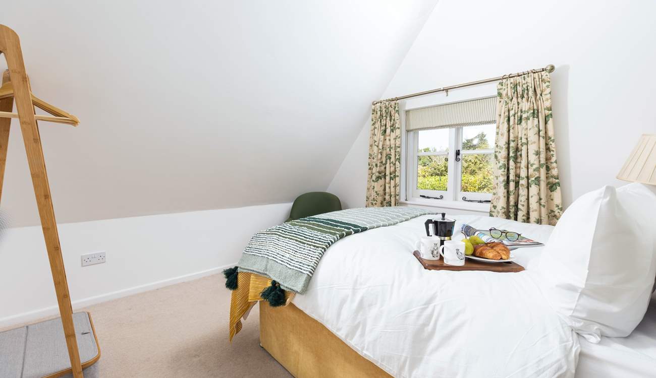 Bedroom 3, the perfect spot for breakfast in bed. 