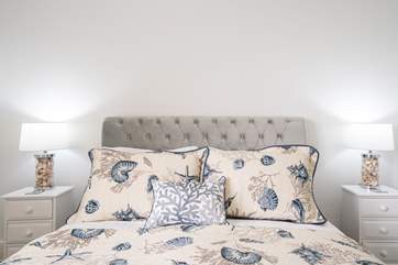 Harbour View has a lovely seaside theme which links perfectly with your surroundings of Ryde sea front.