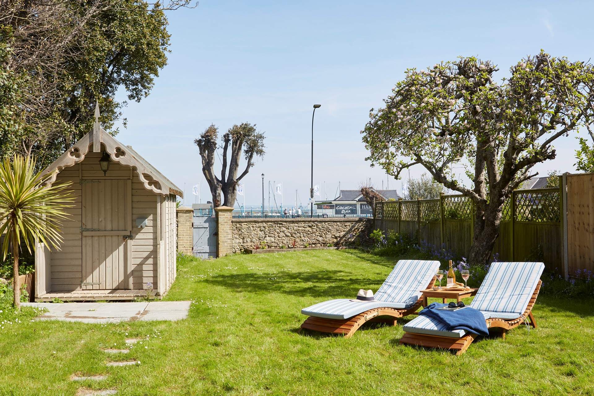 Enjoy your holiday on one of the sun loungers in the secluded garden or walk through the back gate and head to the beach.