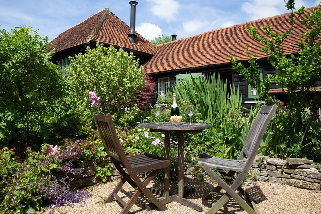 The pretty courtyard is surrounded by lots of lovely plants and gives you the opportunity to chat to fellow guests in the adjoining cottages if you wish.