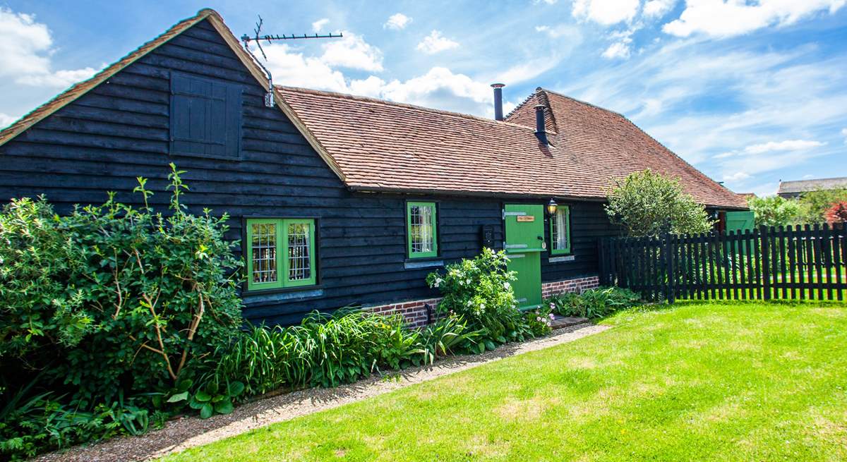 Lovely garden to relax in and enclosed for those wanting to bring a dog.