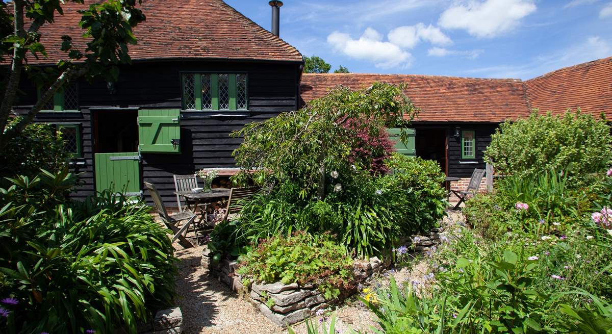 The courtyard is surrounded by pretty plants and gives you the opportunity to chat to fellow guests in the adjoining cottages if you wish.