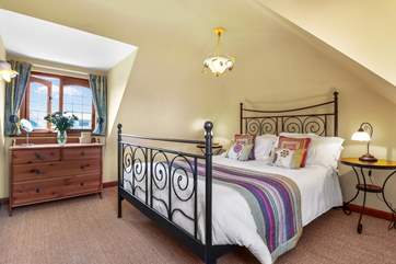 The comfortable double bedroom.