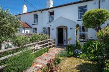 Starboard Side; a gorgeous cottage in the lovely village of Gurnard.