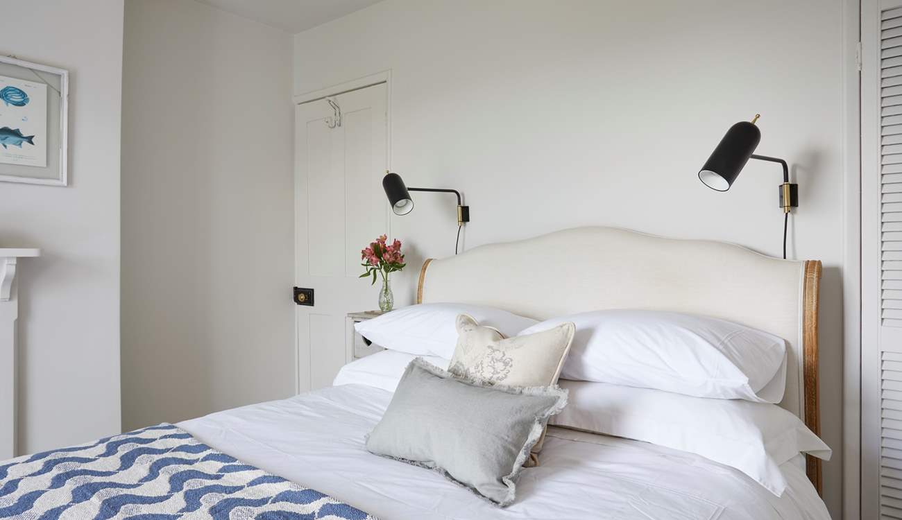 Bedroom 1 with cosy king size bed.