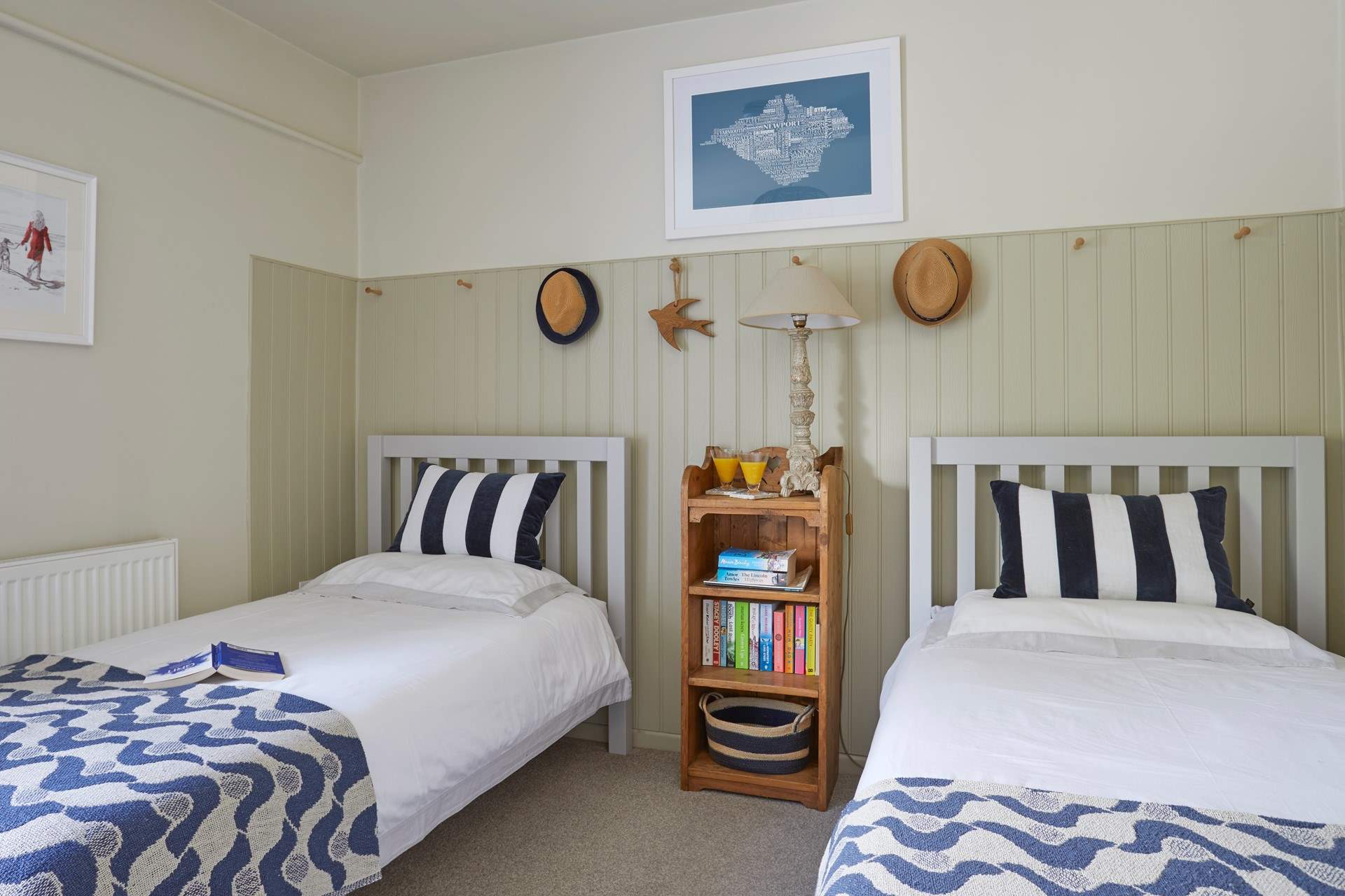 The lovely twin bedroom on the first floor.