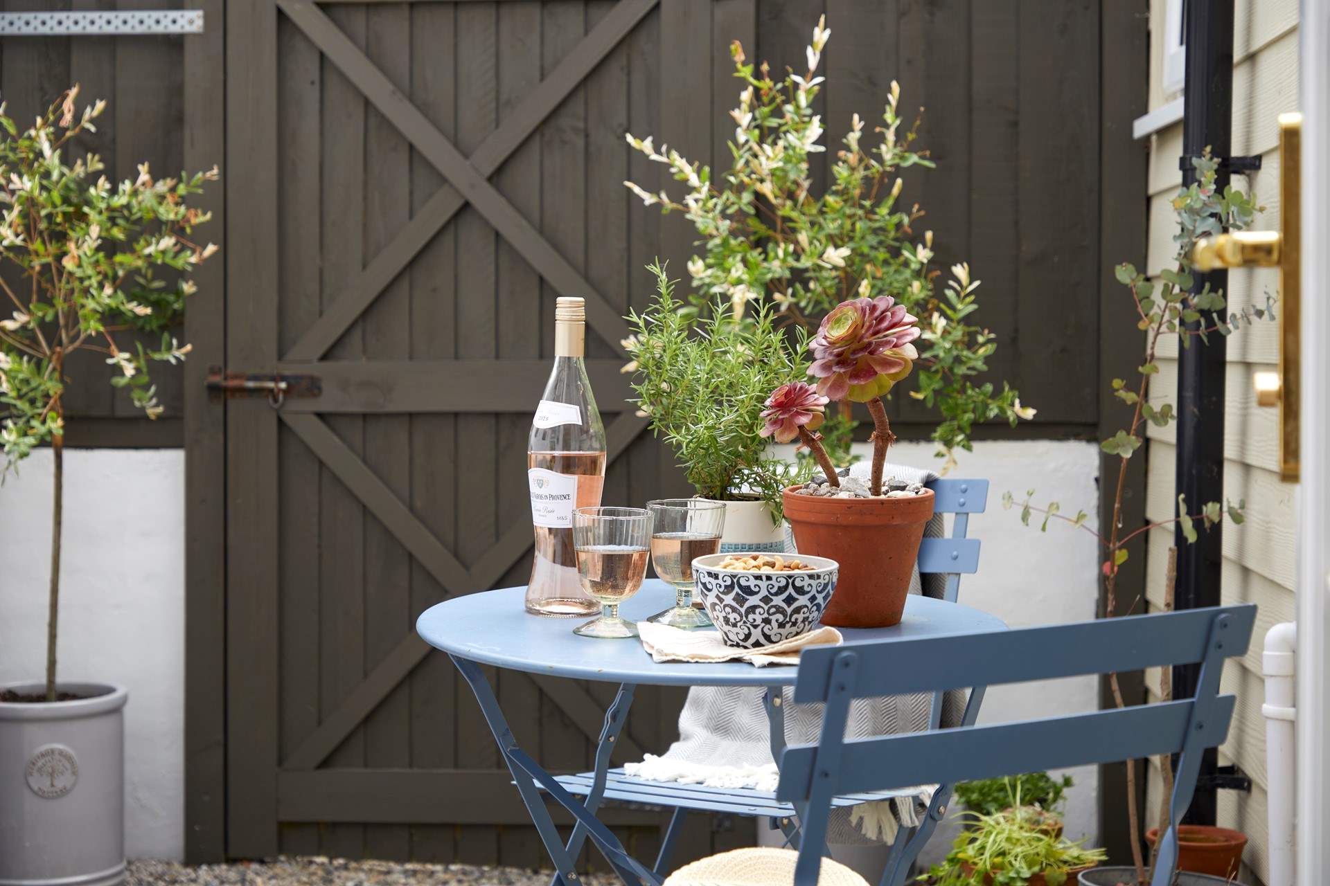 The rear outside area is the perfect spot for an evening tipple.
