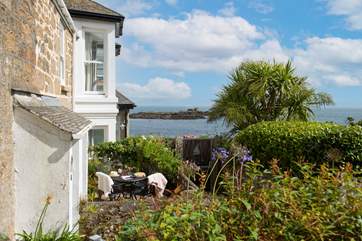 Choose either the delightful patio or the garden to sit and savour your surroundings.