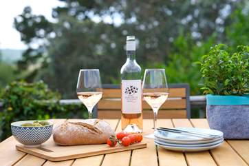 Al fresco dining is a must at Primrose Cottage.