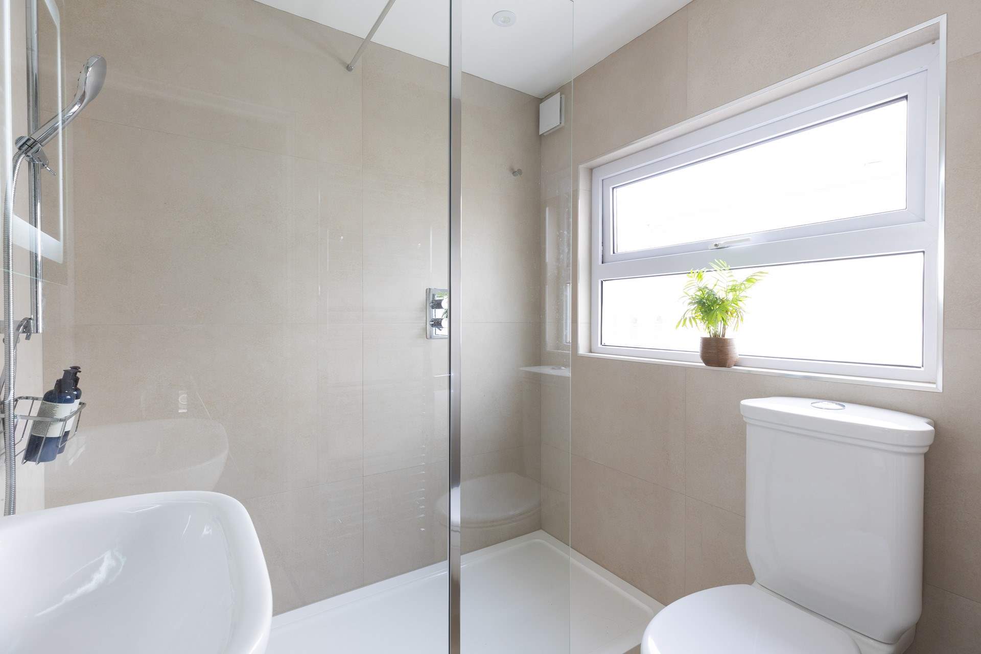 The family shower-room.