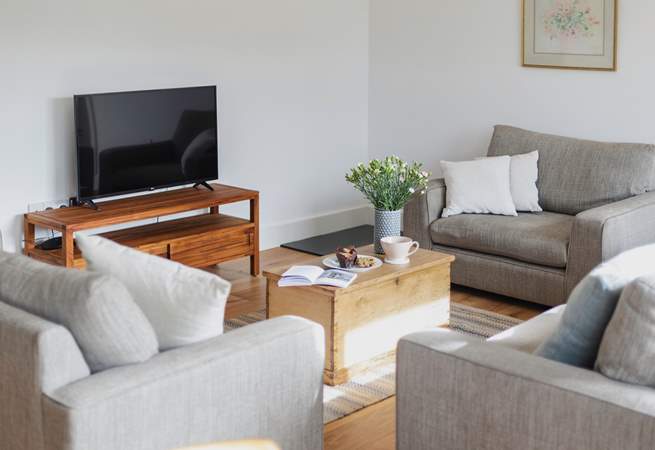 Relax in the cosy sitting area.