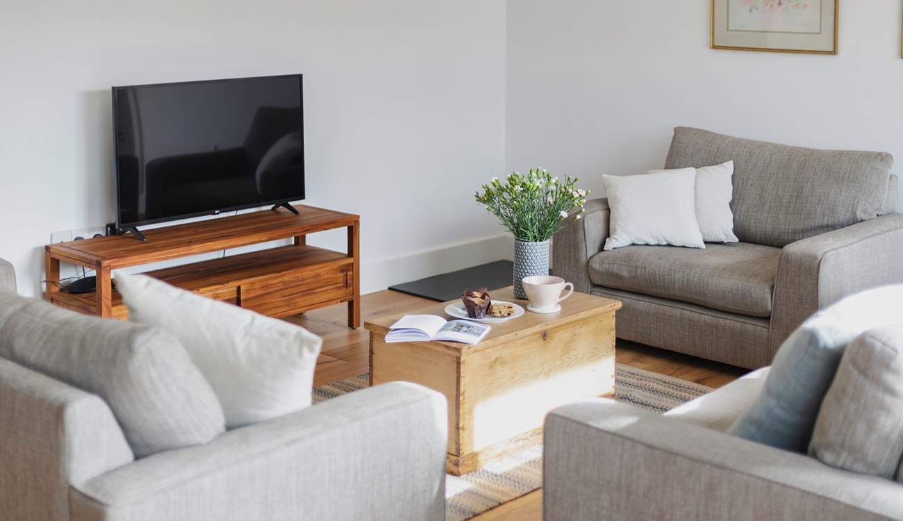 Relax in the cosy sitting area.