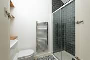 The rainfall shower in the en suite is a treat!