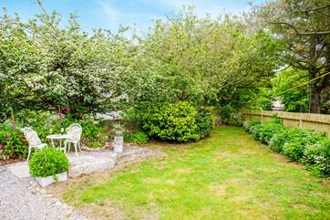 The garden area perfect for letting the dog have a little run around while you enjoy a glass of wine in the sun.