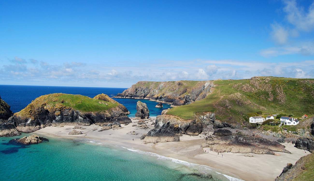 Little Jenny Wren is in the perfect spot for exploring some of Cornwall's prettiest beaches, such as Kynance Cove.