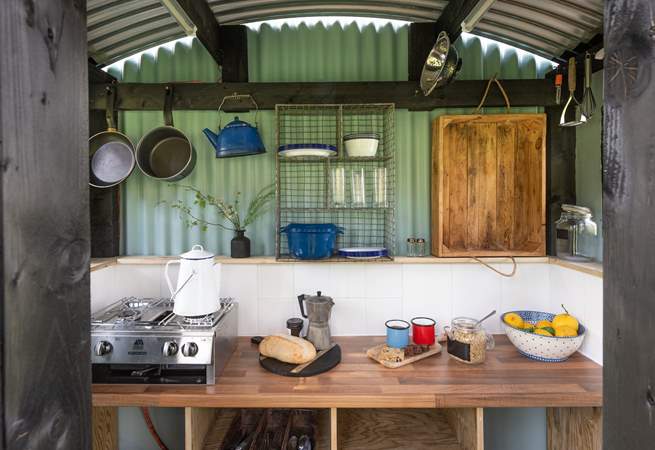 Here you'll find everything you'll need to cook delicious meals.
