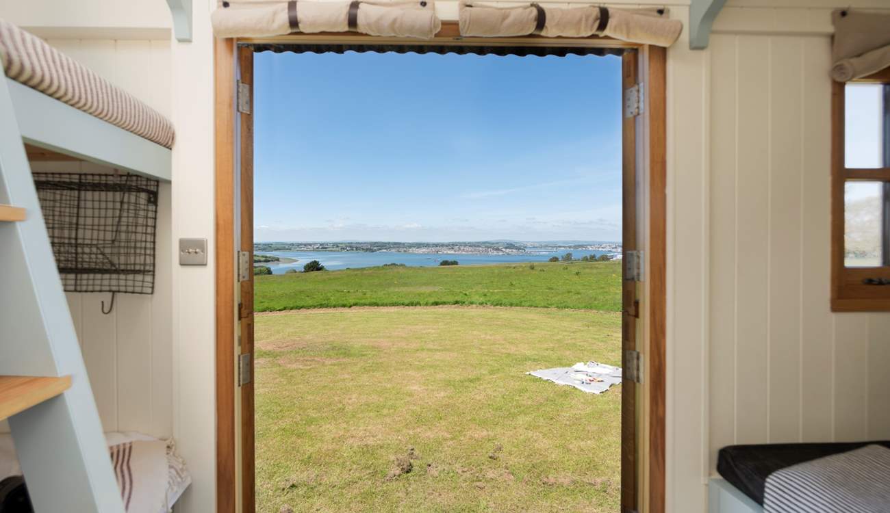 Imagine waking up to that view!
