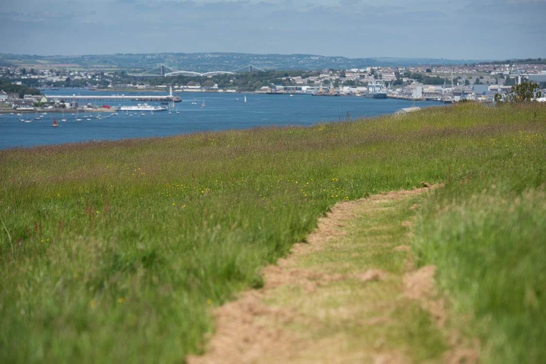 Take a stroll in the meadow and fall in love with the location of your hideaway.